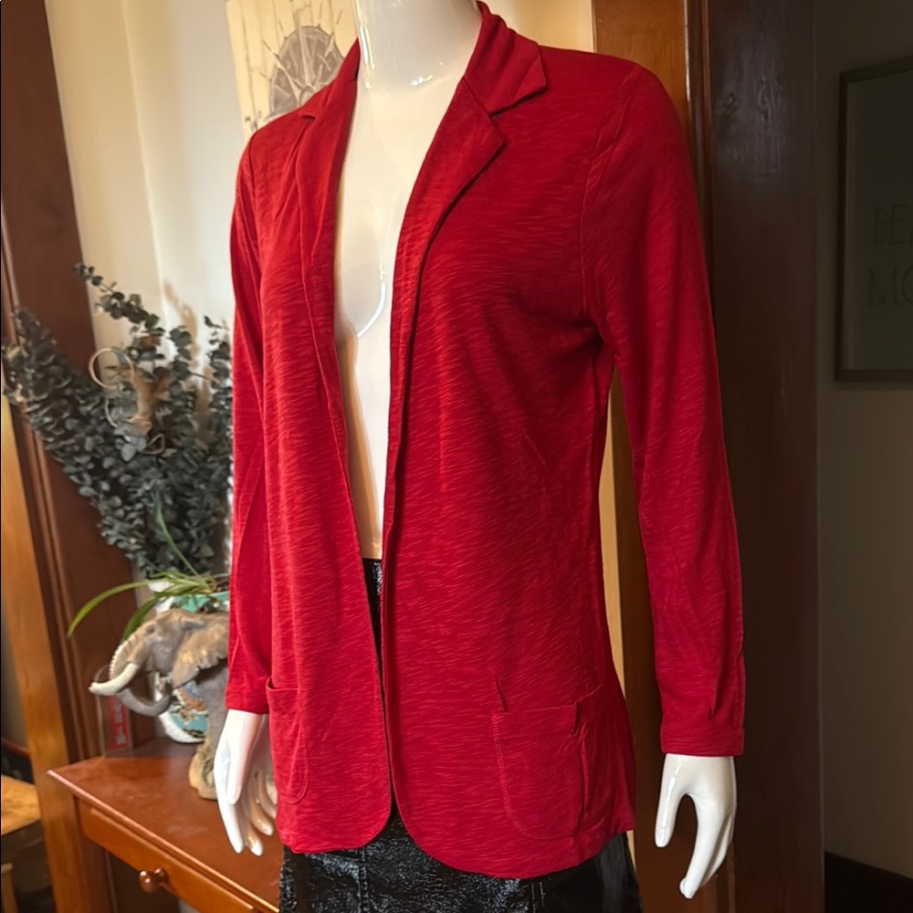 NWT northern reflections size small Red Women's open face cardigan, light Blazer